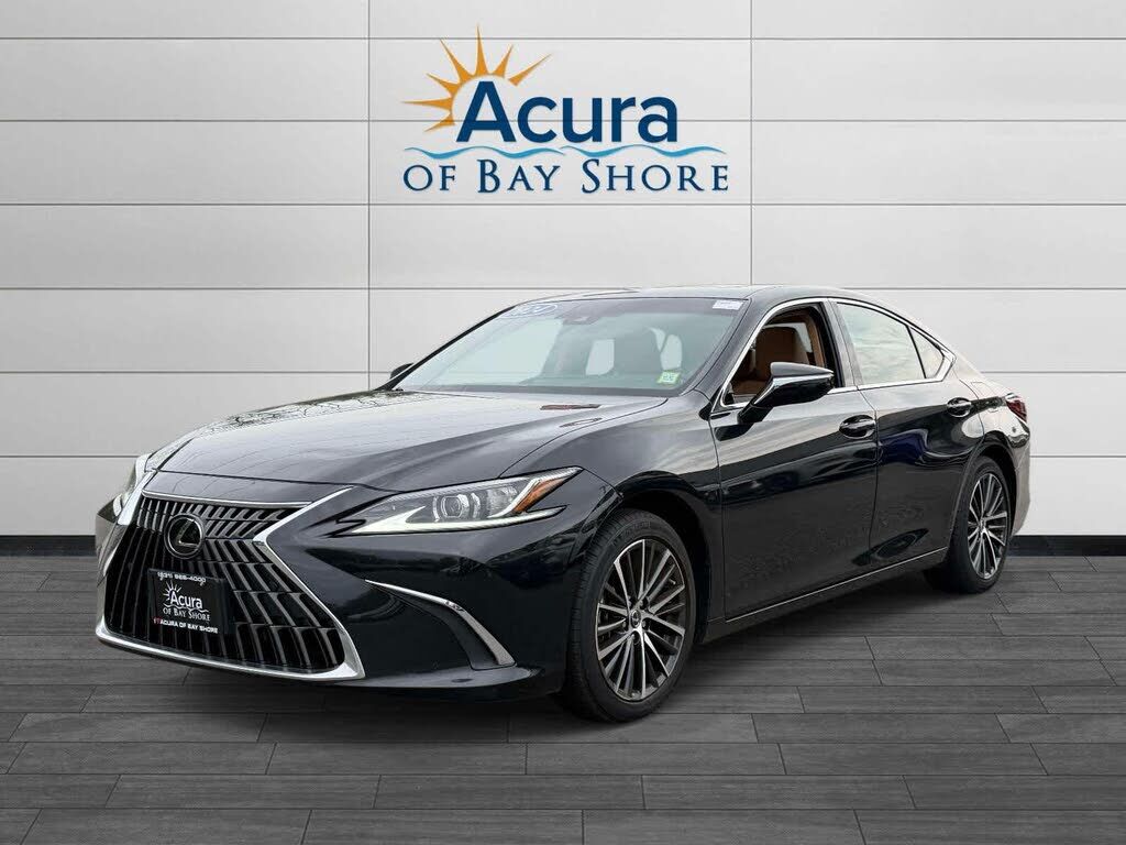 2024 LEXUS ES