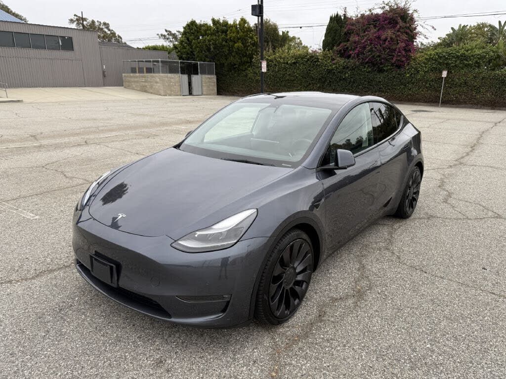2022 TESLA Model Y
