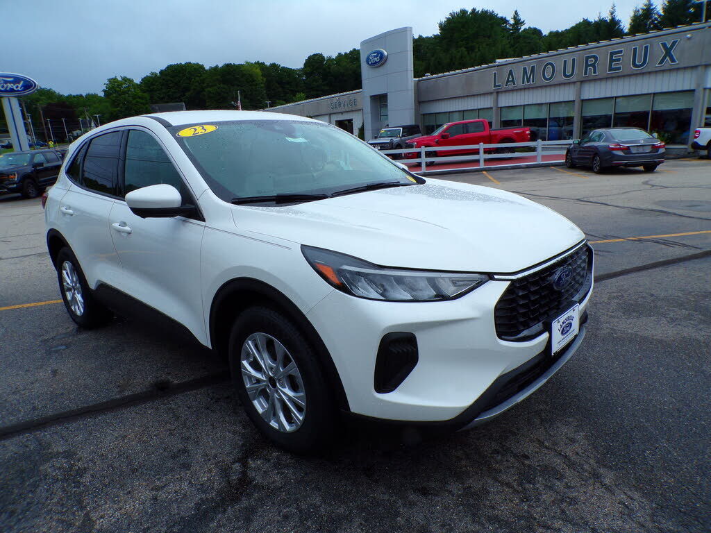 2023 FORD Escape