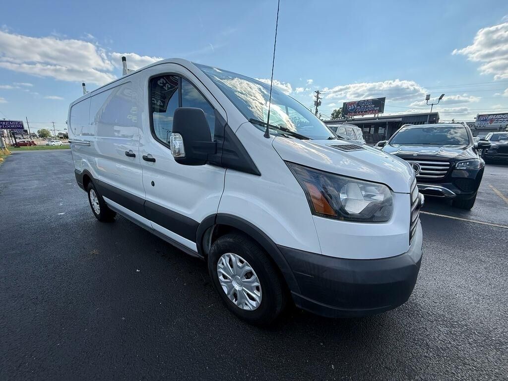 2017 FORD Transit