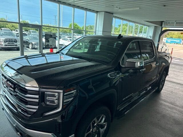 2024 GMC Sierra