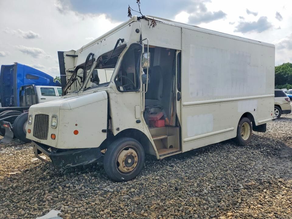 2018 FREIGHTLINER MT 45G Front Gasoline Engine Walk in Van Chassis