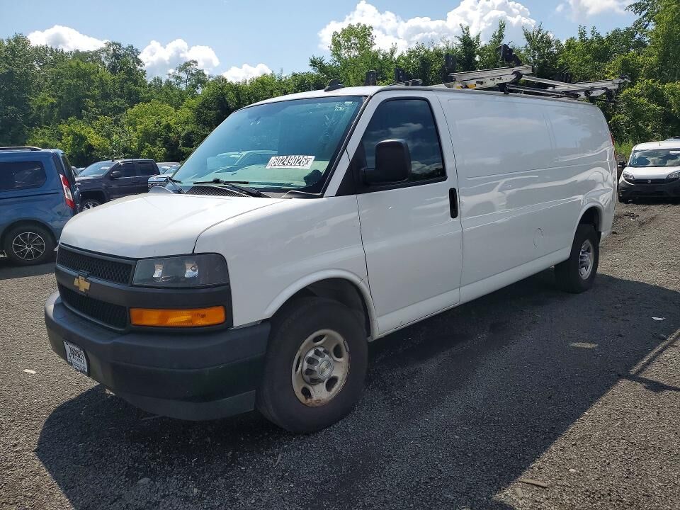 2021 CHEVROLET Express
