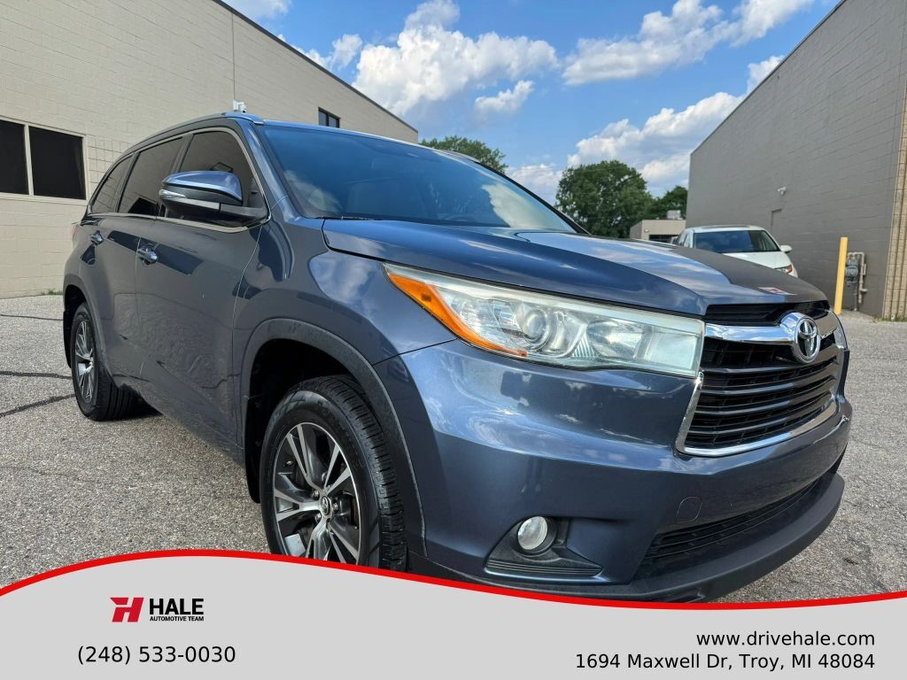2016 TOYOTA Highlander