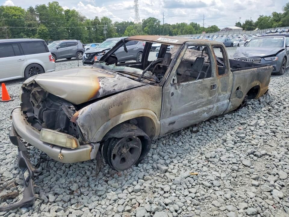 2002 CHEVROLET S-10 Pickup
