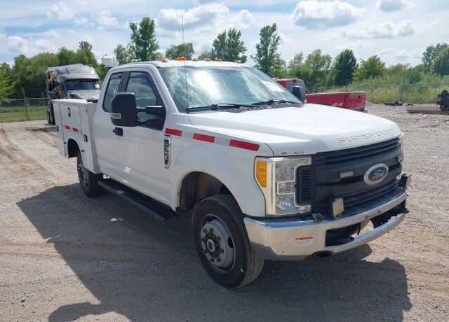 2017 FORD F-350