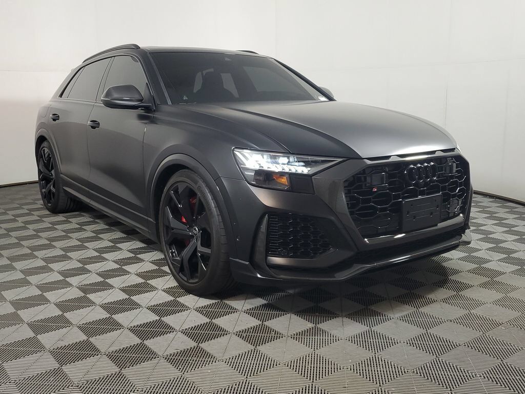 2024 AUDI RS Q8
