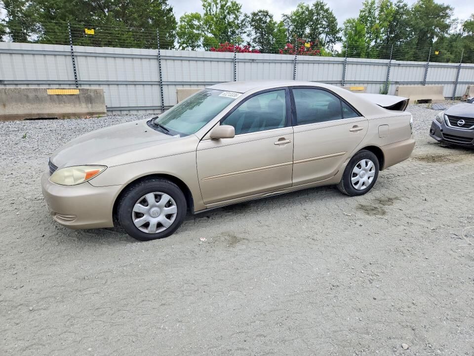 2004 TOYOTA Camry