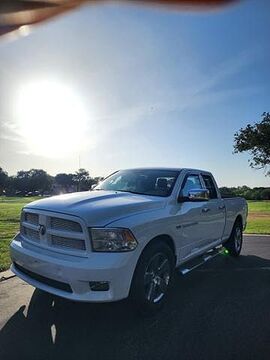 2012 DODGE Ram