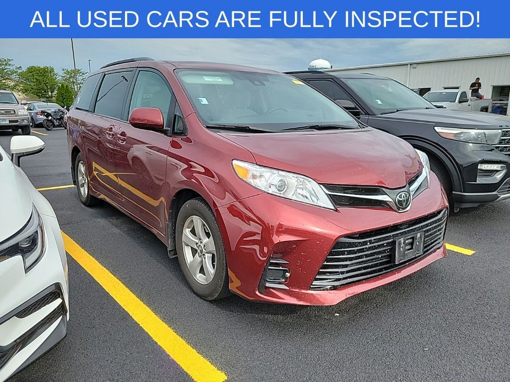 2018 TOYOTA Sienna