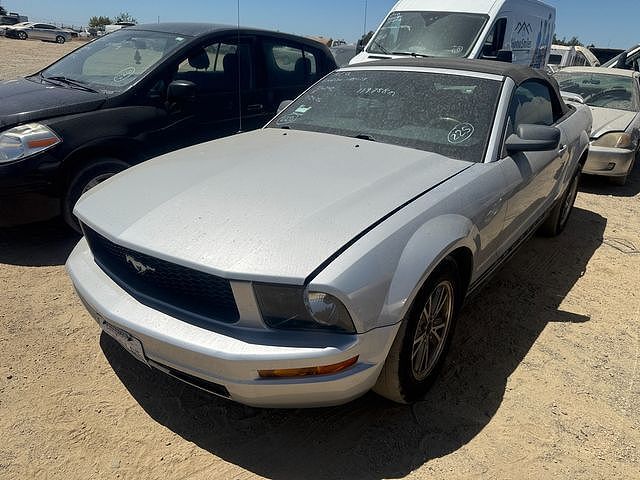 2005 FORD Mustang