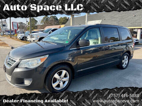 2011 VOLKSWAGEN Routan