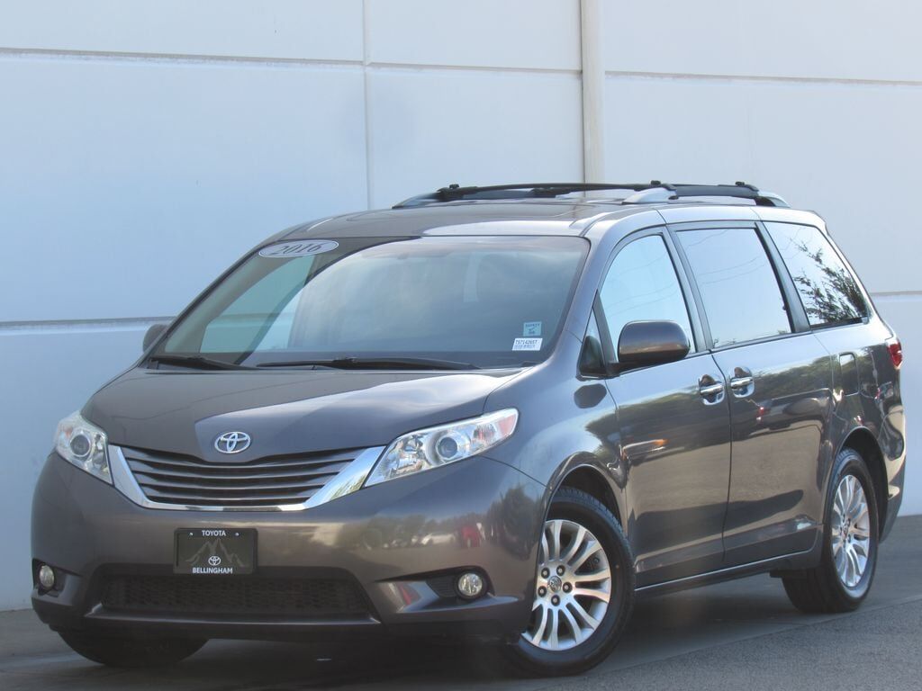 2016 TOYOTA Sienna