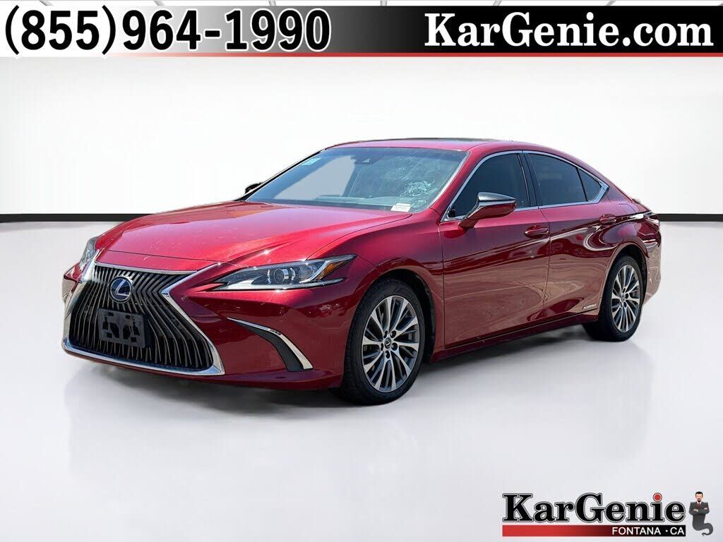 2019 LEXUS ES
