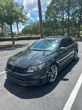 2018 VOLKSWAGEN Passat
