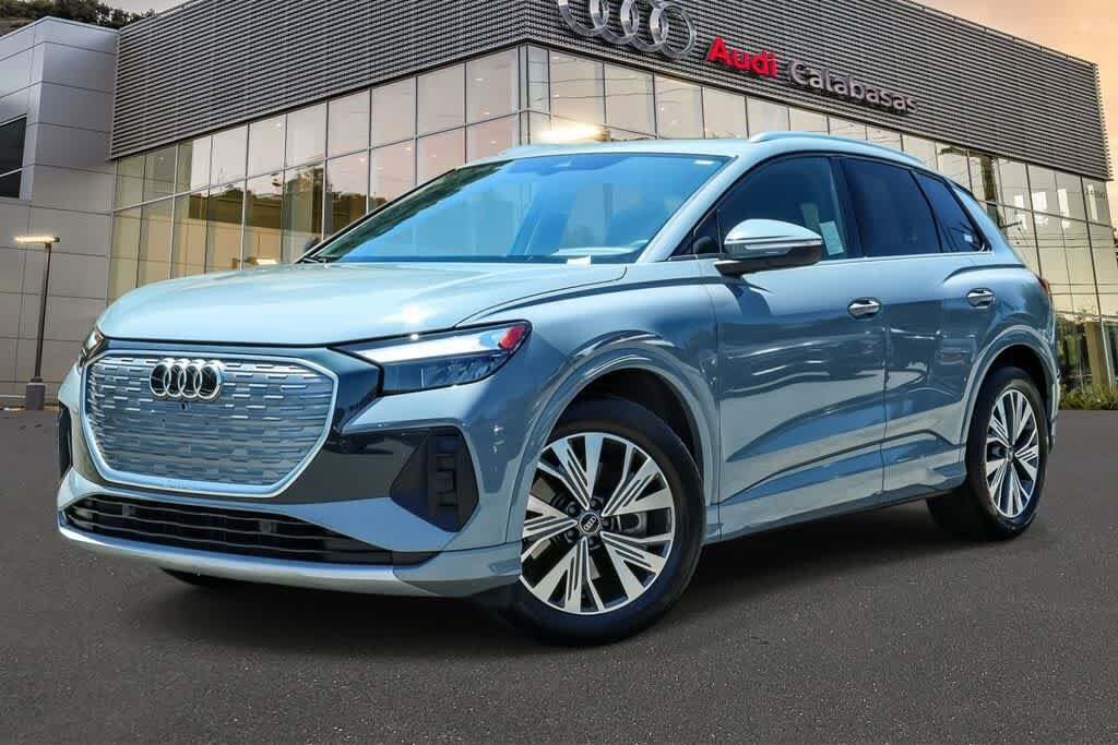 2023 AUDI Q4