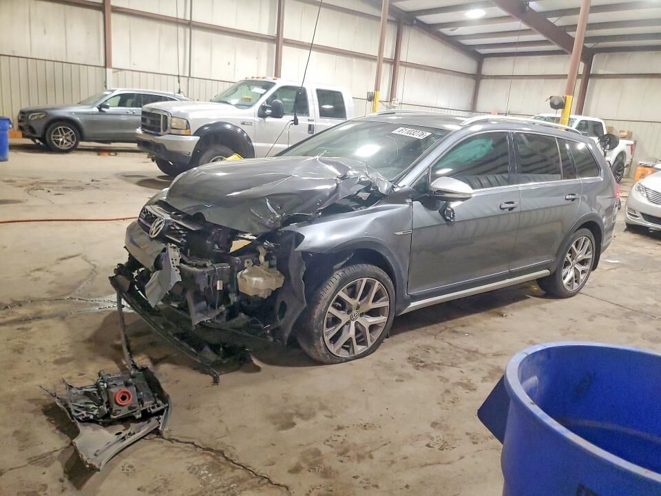 2017 VOLKSWAGEN Golf Alltrack