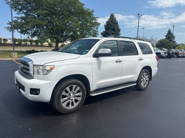 2016 TOYOTA Sequoia