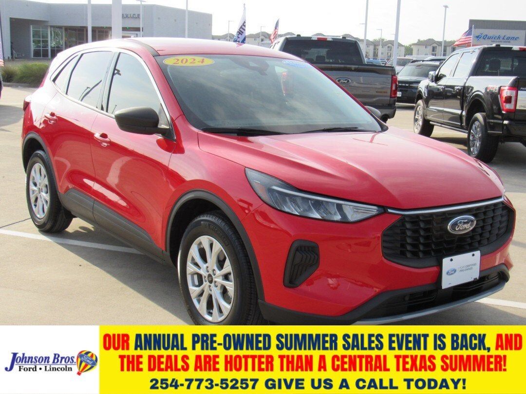 2024 FORD Escape
