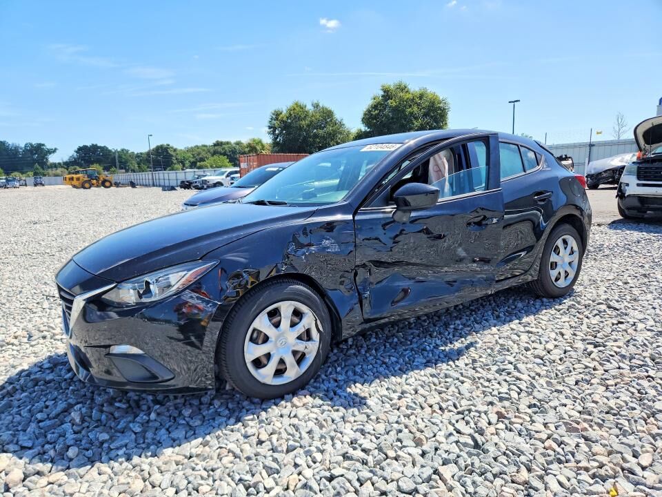 2015 MAZDA Mazda3
