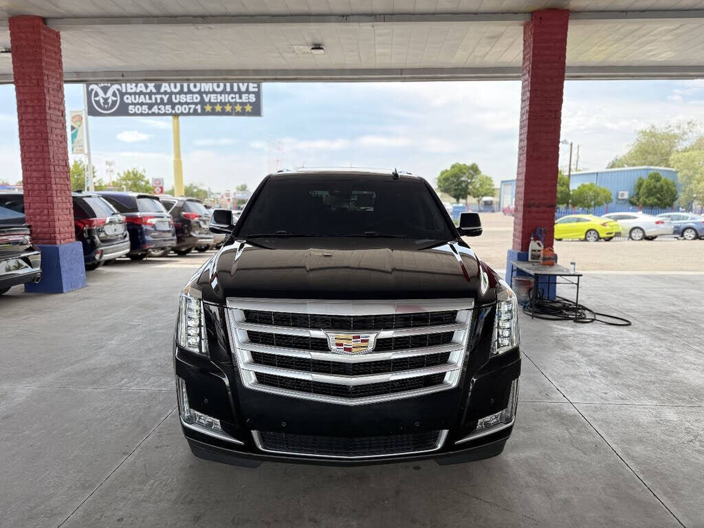 2017 CADILLAC Escalade ESV