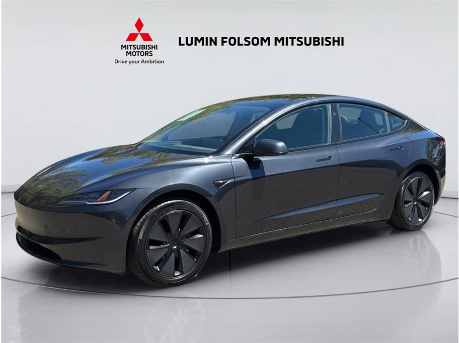 2025 TESLA Model 3