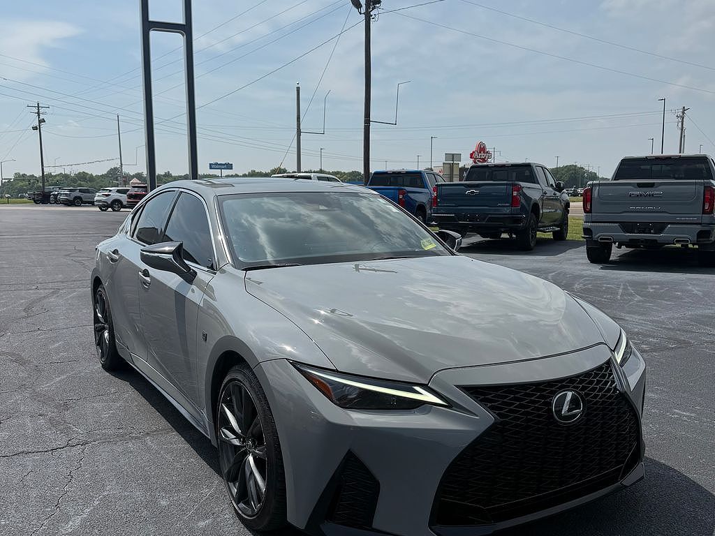 2024 LEXUS IS