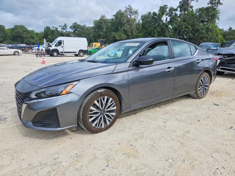 2024 NISSAN Altima