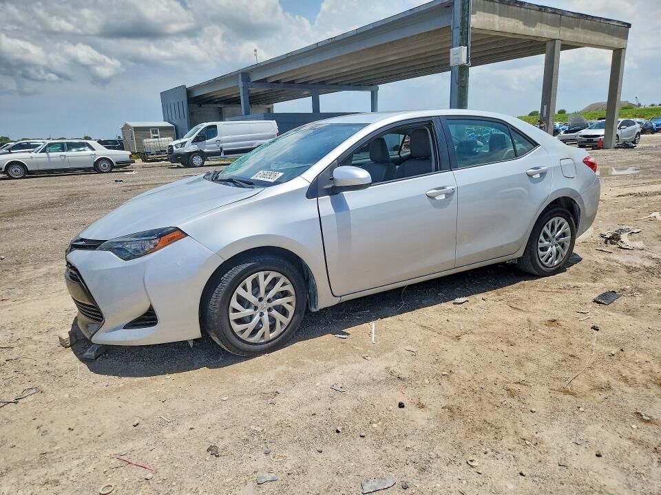 2017 TOYOTA Corolla