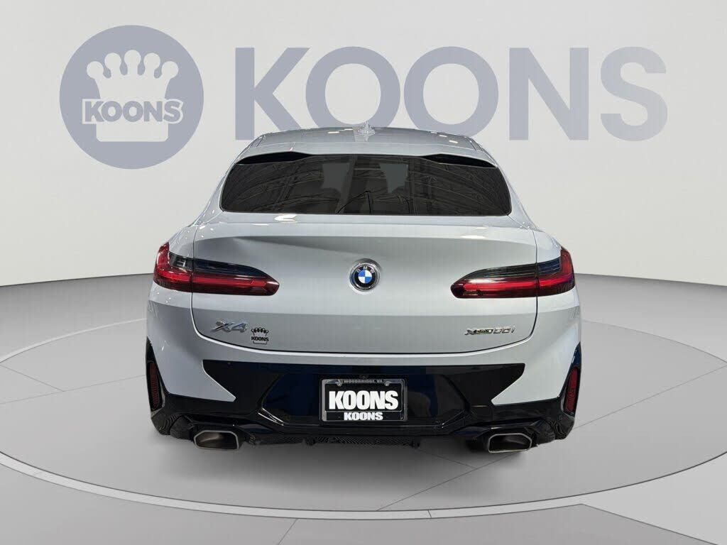 2023 BMW X4