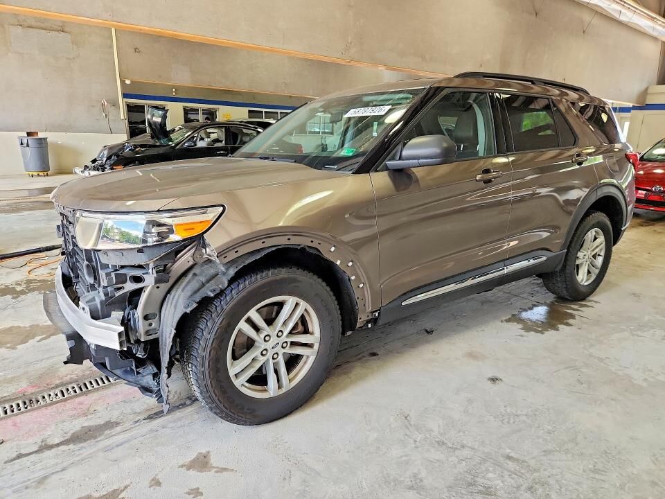 2021 FORD Explorer