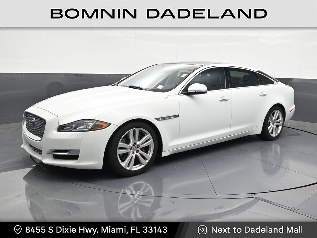 2016 JAGUAR XJ