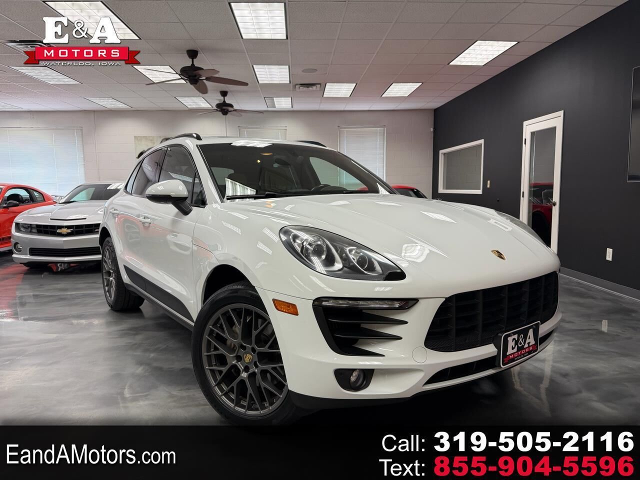 2016 PORSCHE Macan