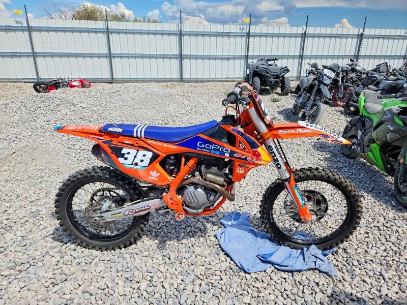 2016 KTM Closed Course Competition