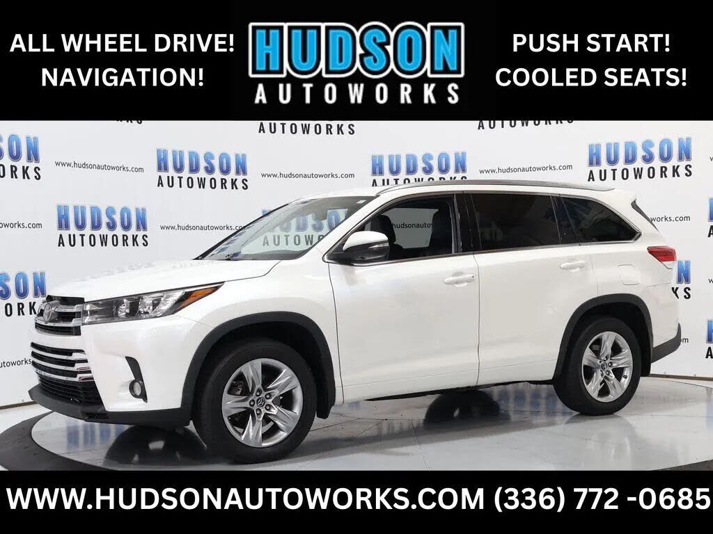 2017 TOYOTA Highlander