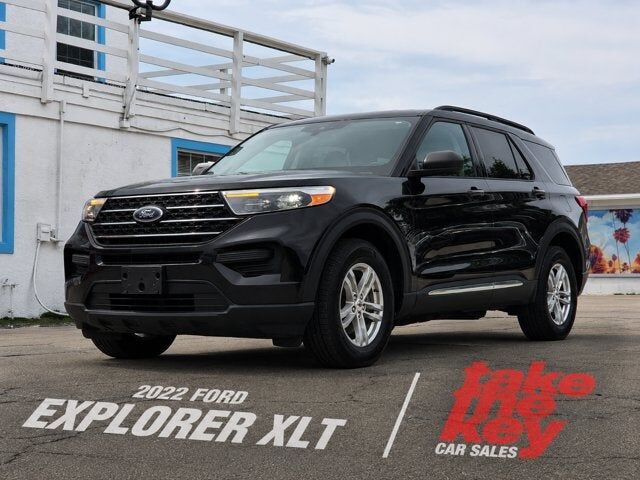 2022 FORD Explorer