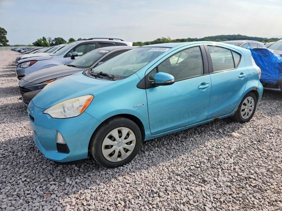 2013 TOYOTA Prius