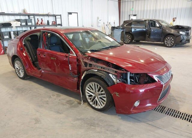 2015 LEXUS ES