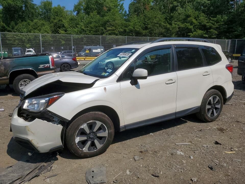 2017 SUBARU Forester