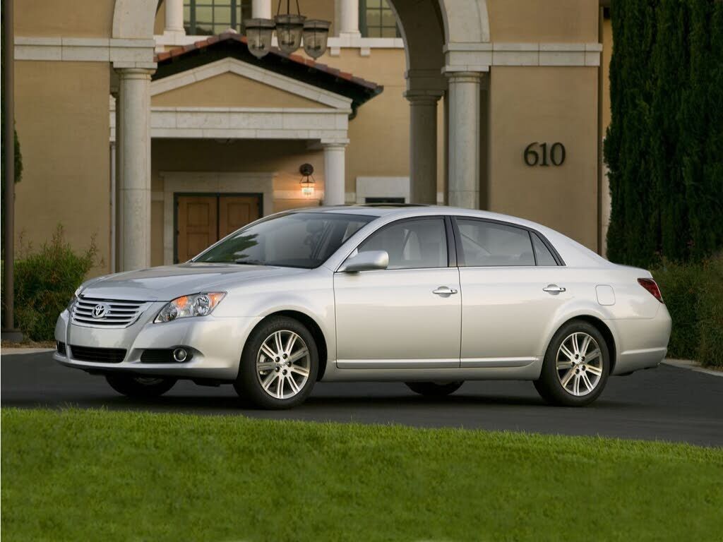 2010 TOYOTA Avalon