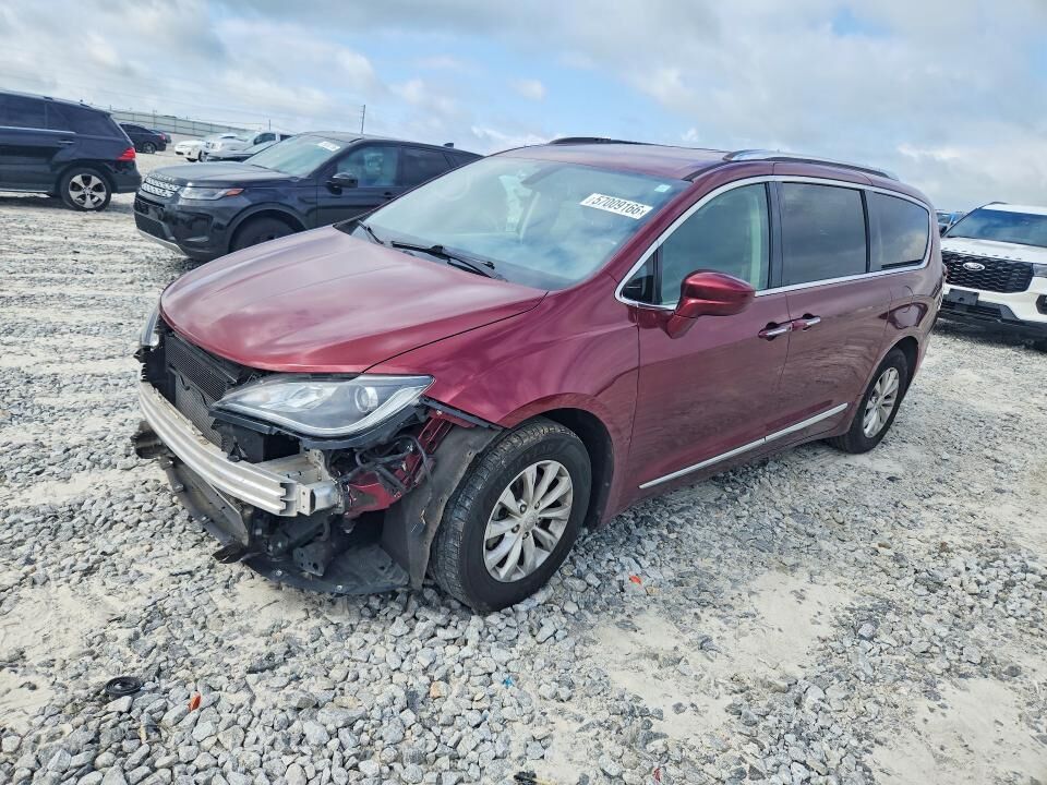 2019 CHRYSLER Pacifica