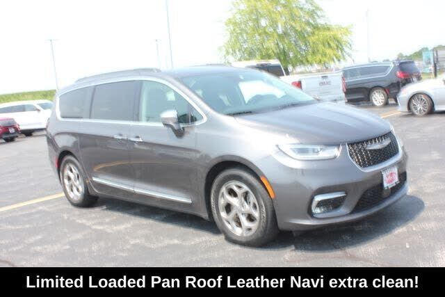 2022 CHRYSLER Pacifica