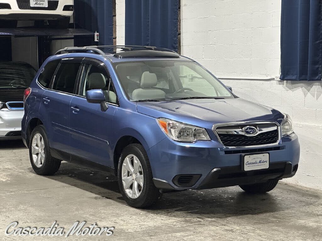 2016 SUBARU Forester