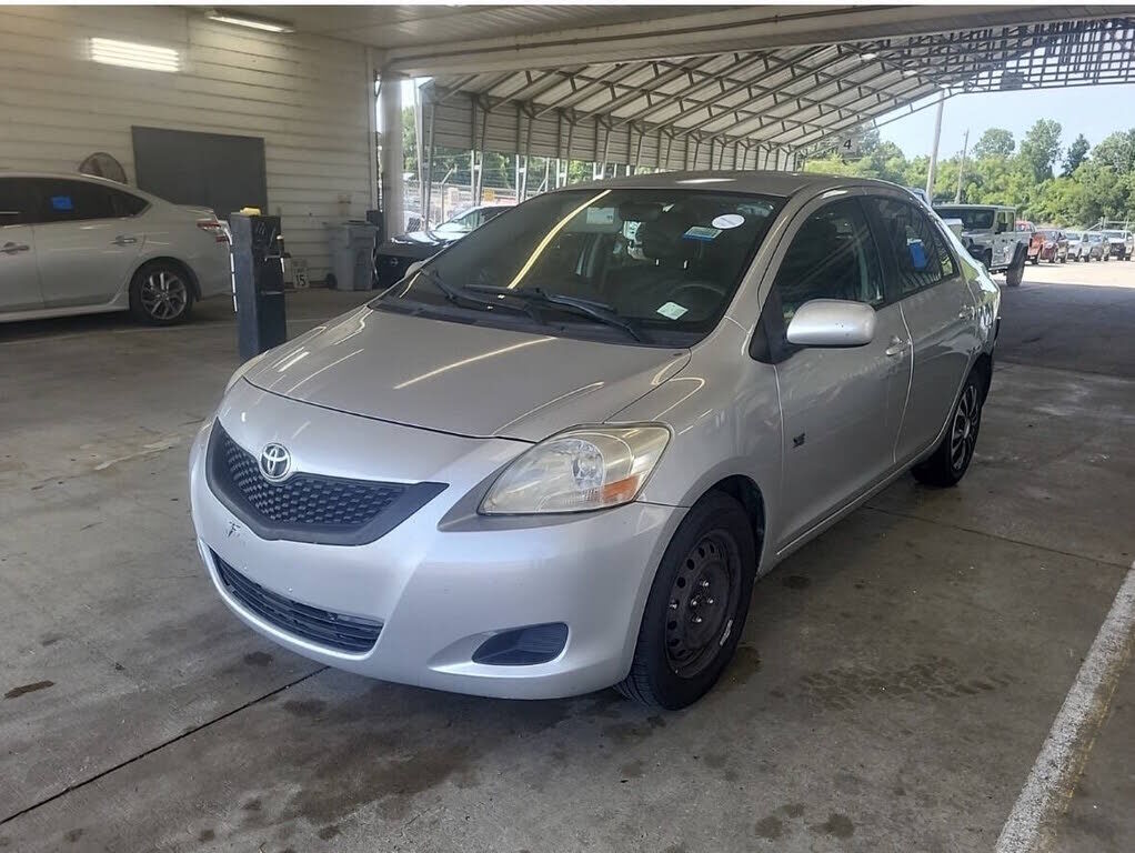 2012 TOYOTA Yaris