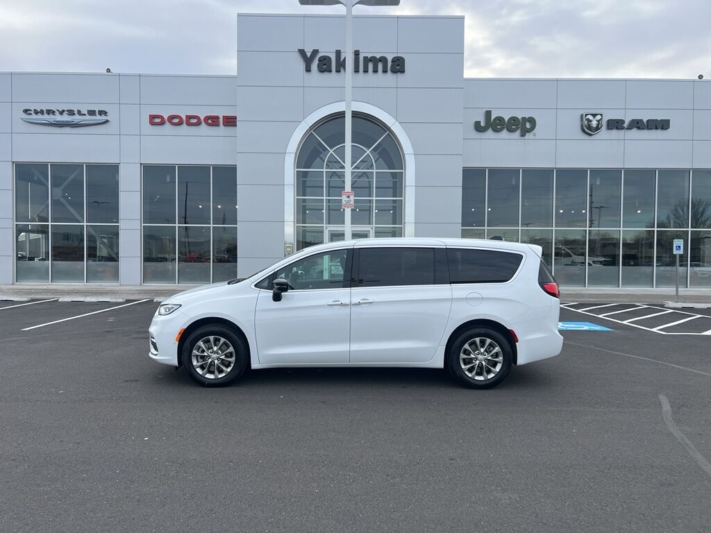 2026 CHRYSLER Pacifica