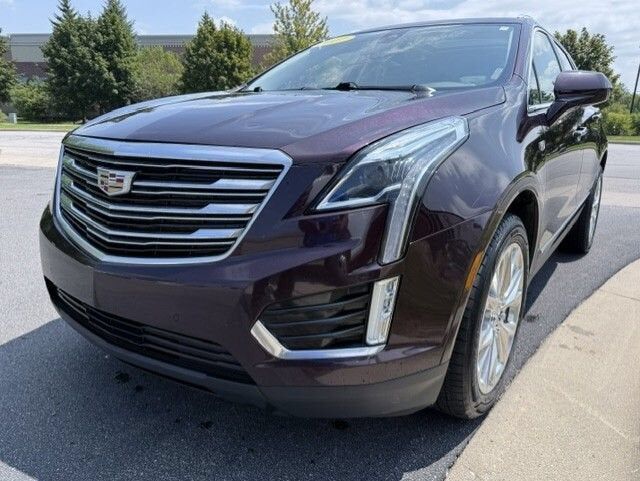 2017 CADILLAC XT5