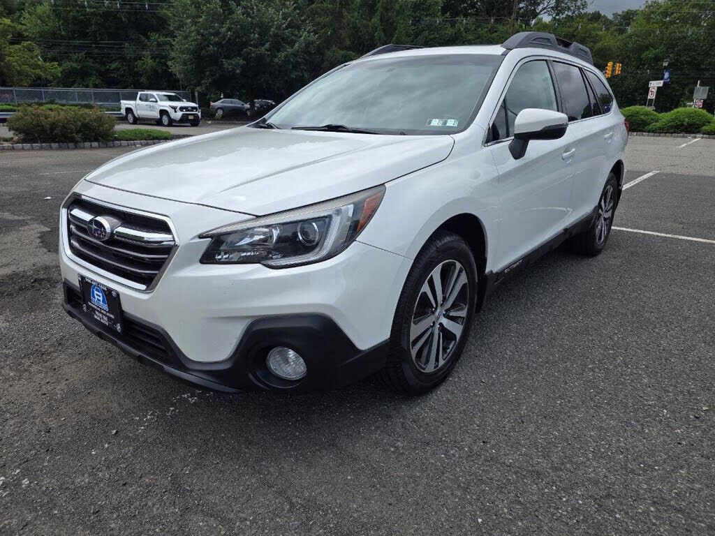 2018 SUBARU Outback