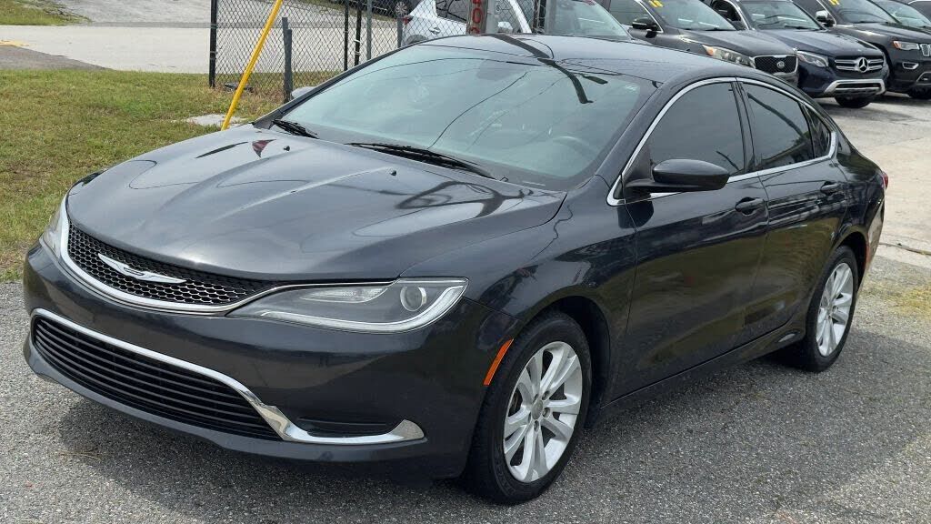 2017 CHRYSLER 200