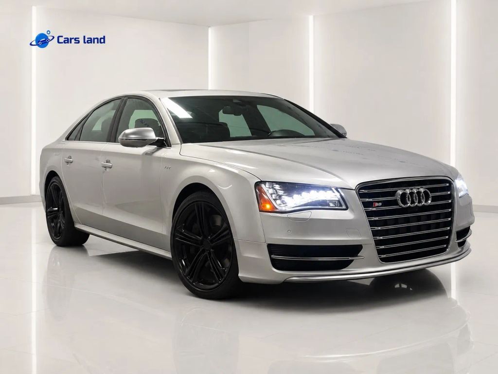 2013 AUDI S8