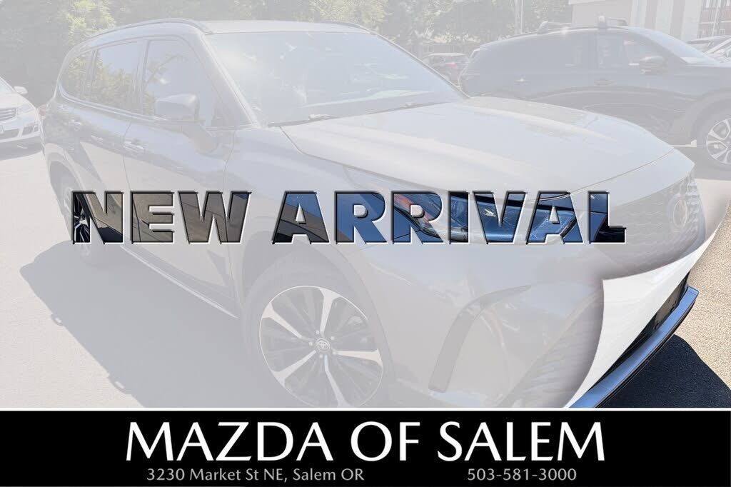 2021 TOYOTA Highlander
